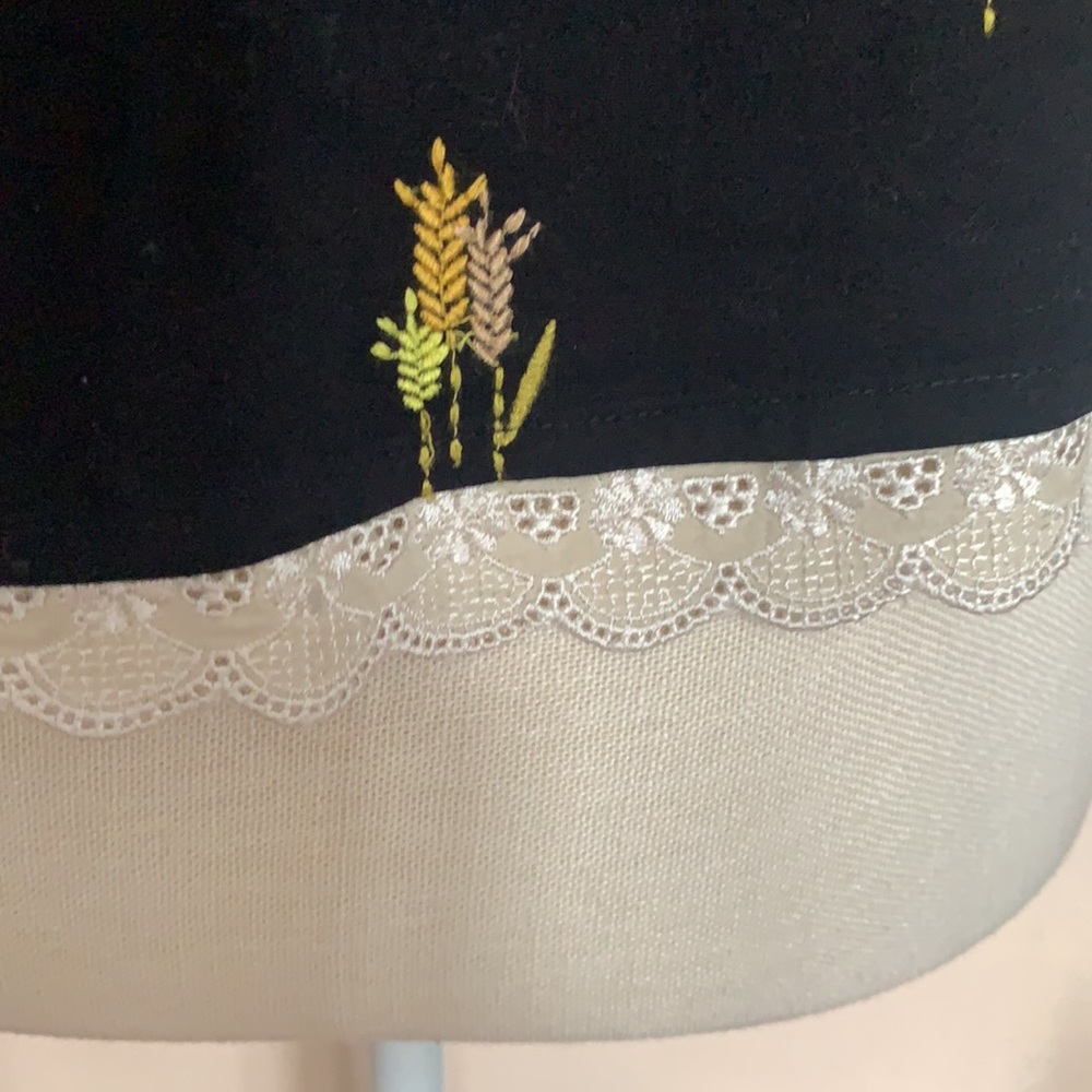 Floreat Black Lace-Trim Halter Cami with Gold wheat print - Picture 7 of 13
